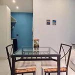 152Room