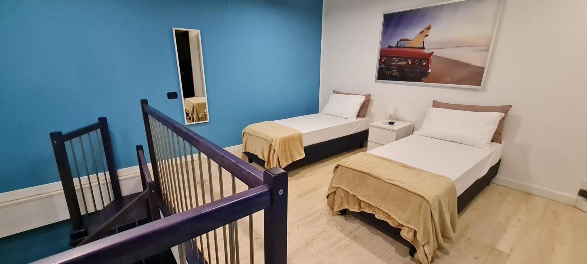 152room Naples