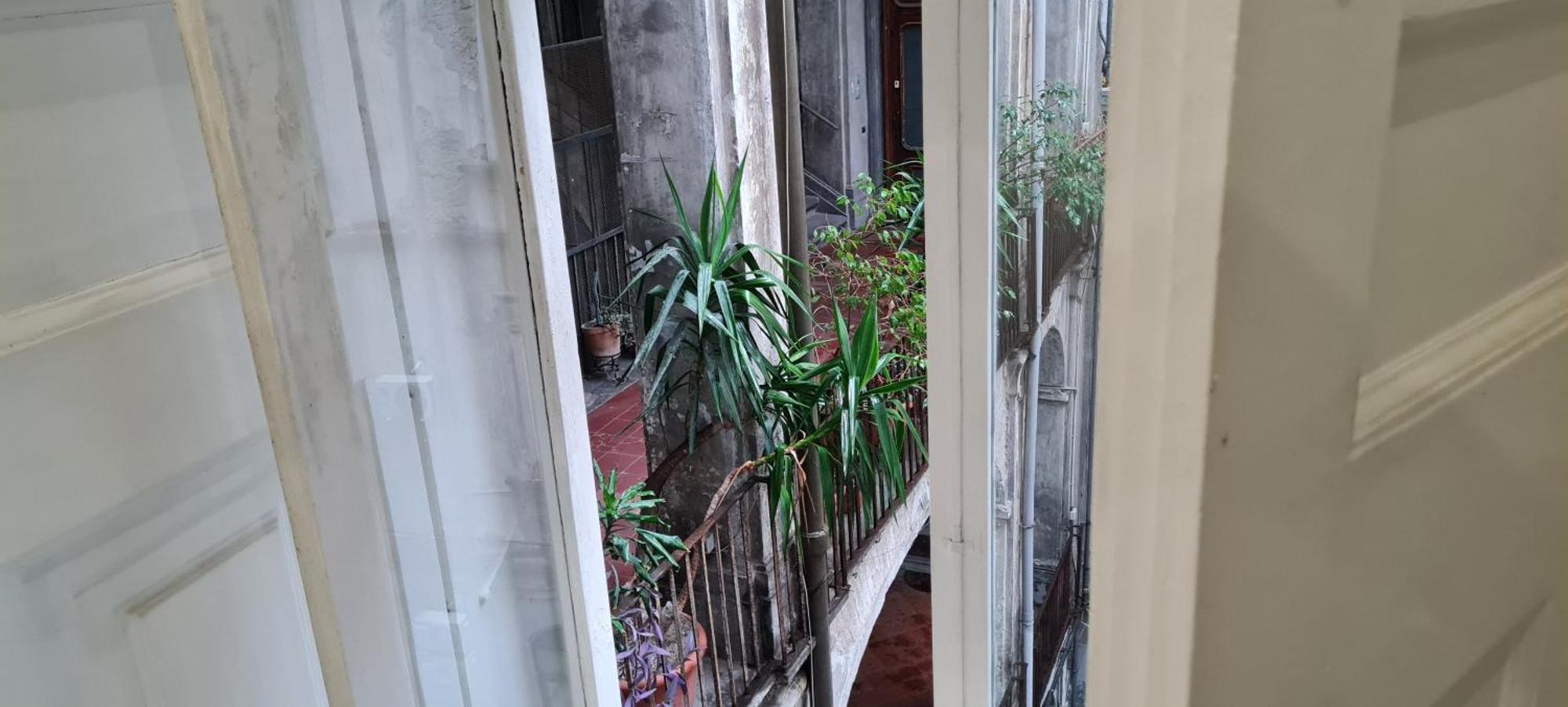 152room * Naples
