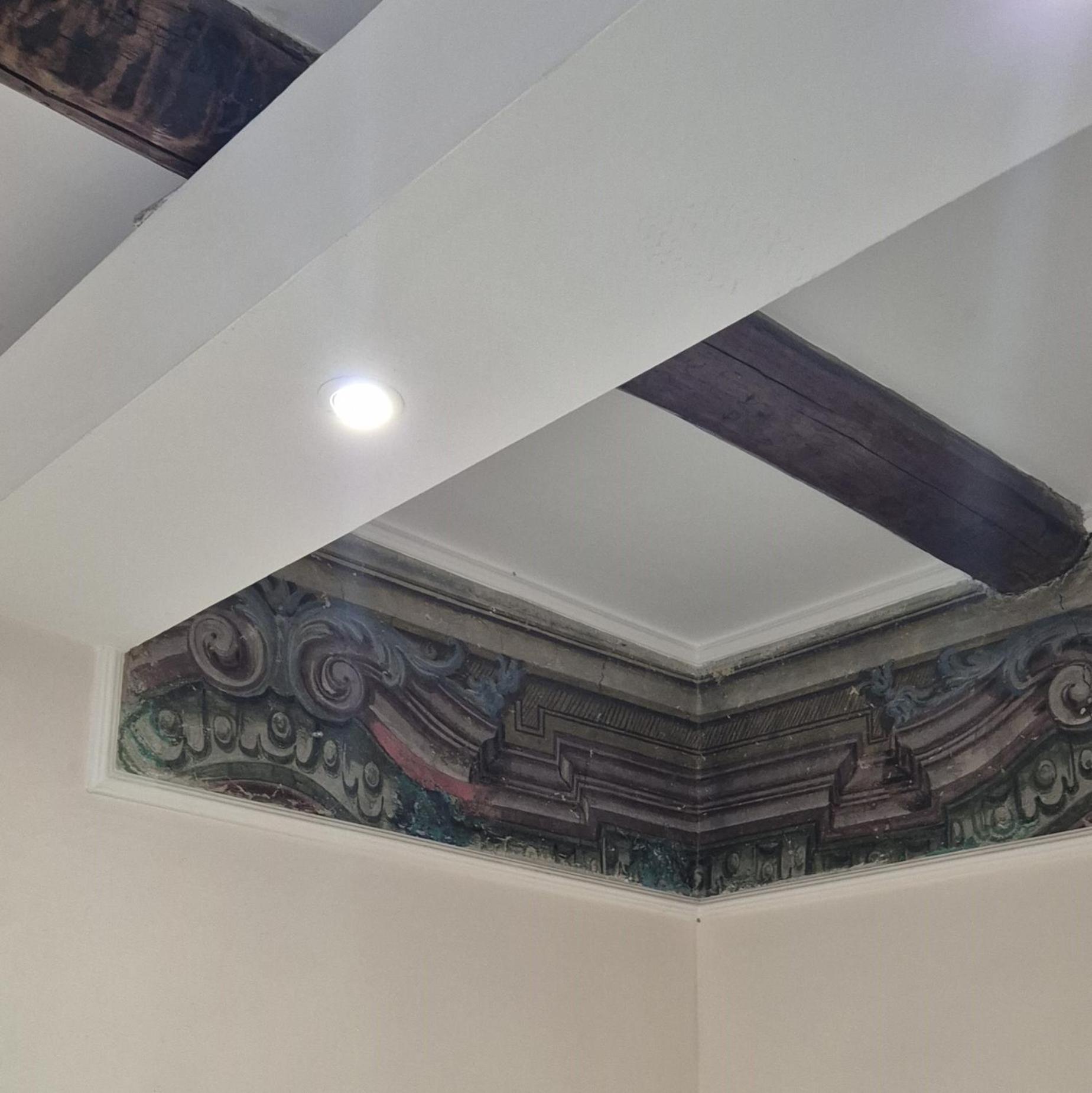 152room Naples